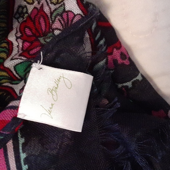 Euc! Vera Bradley Soft Fringe Scarf- Petal Paisley - Picture 3 of 6